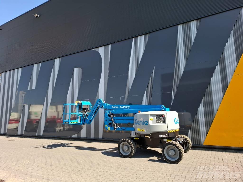 Genie Z 45 Articulated boom lifts
