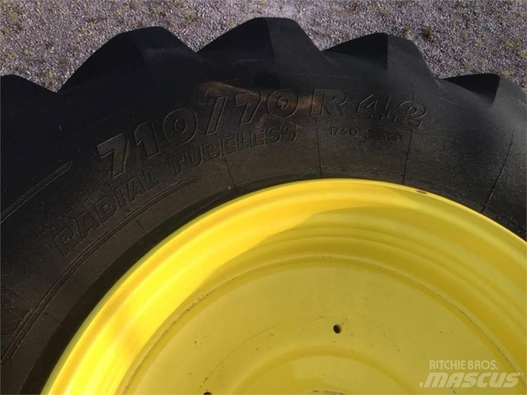 Michelin 710/70R42 Tyres, wheels and rims