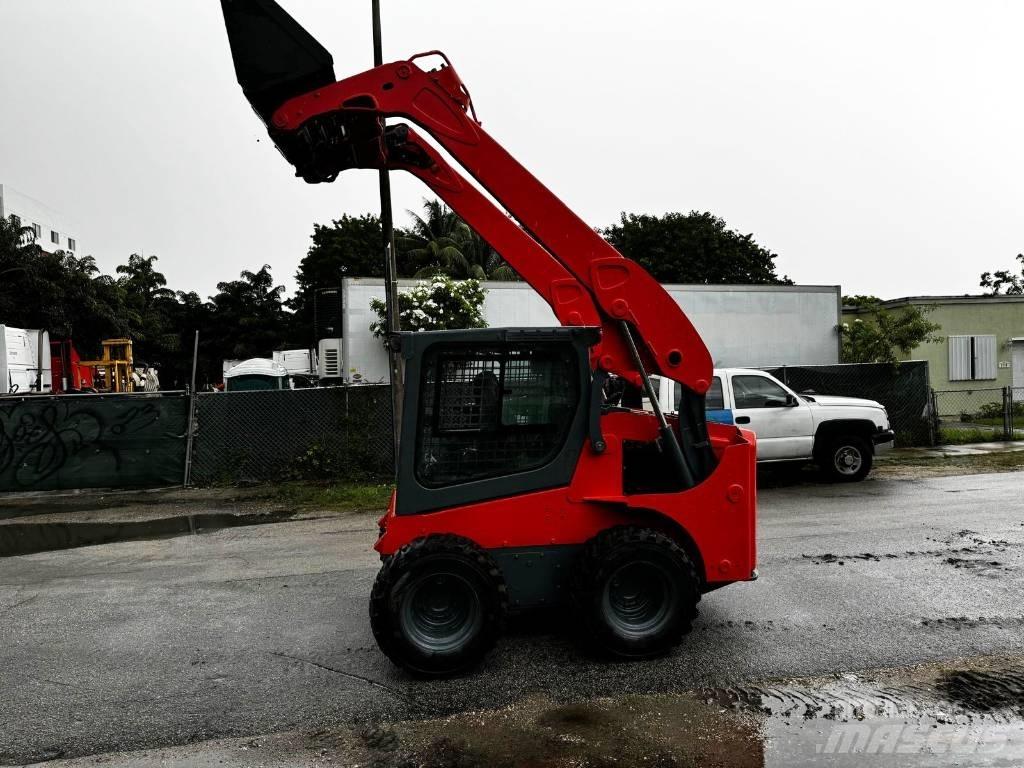 Kubota SSV 75 Skid steer loaders