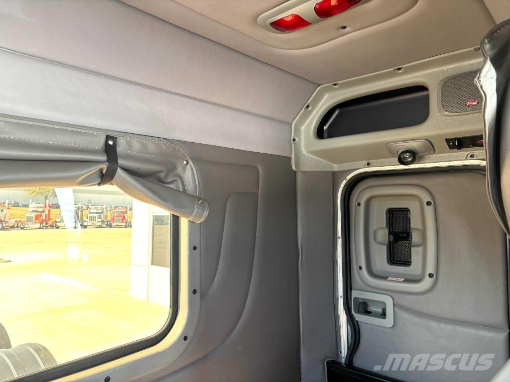 Peterbilt 389 Prime Movers