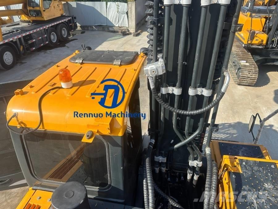 Hyundai R220LC-9S Crawler excavators