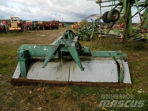  Frontālā pļaujmašīna Mowers