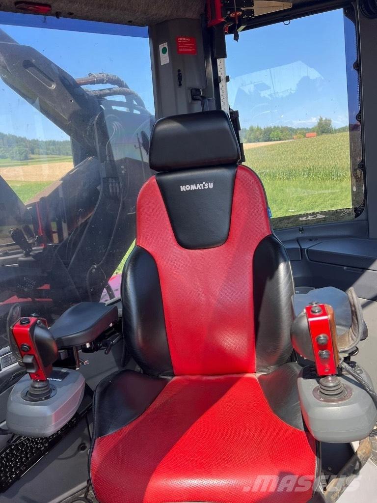 Komatsu 951 Harvesters