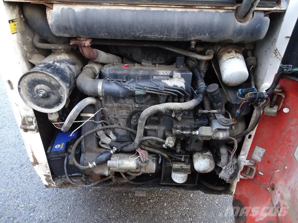 Bobcat 753 Skid steer loaders