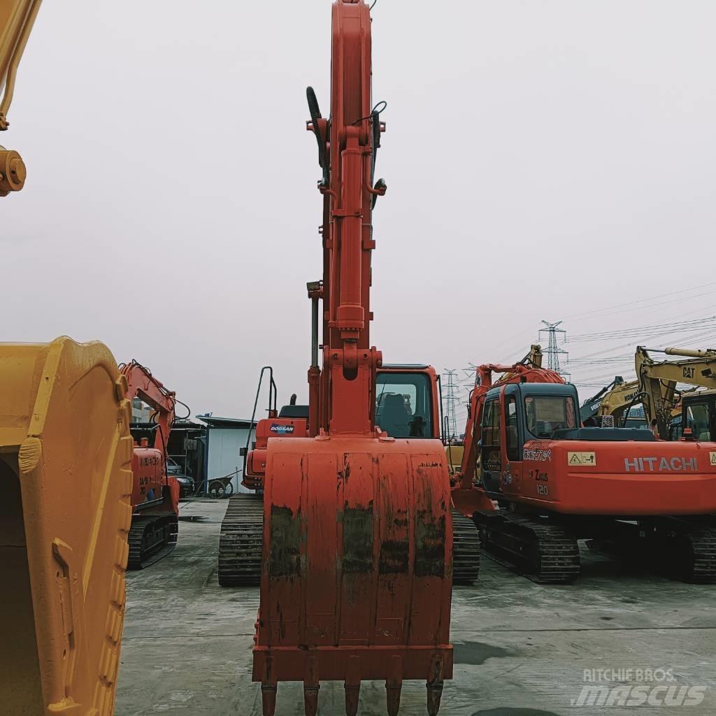 Doosan DX 300 LC Crawler excavators