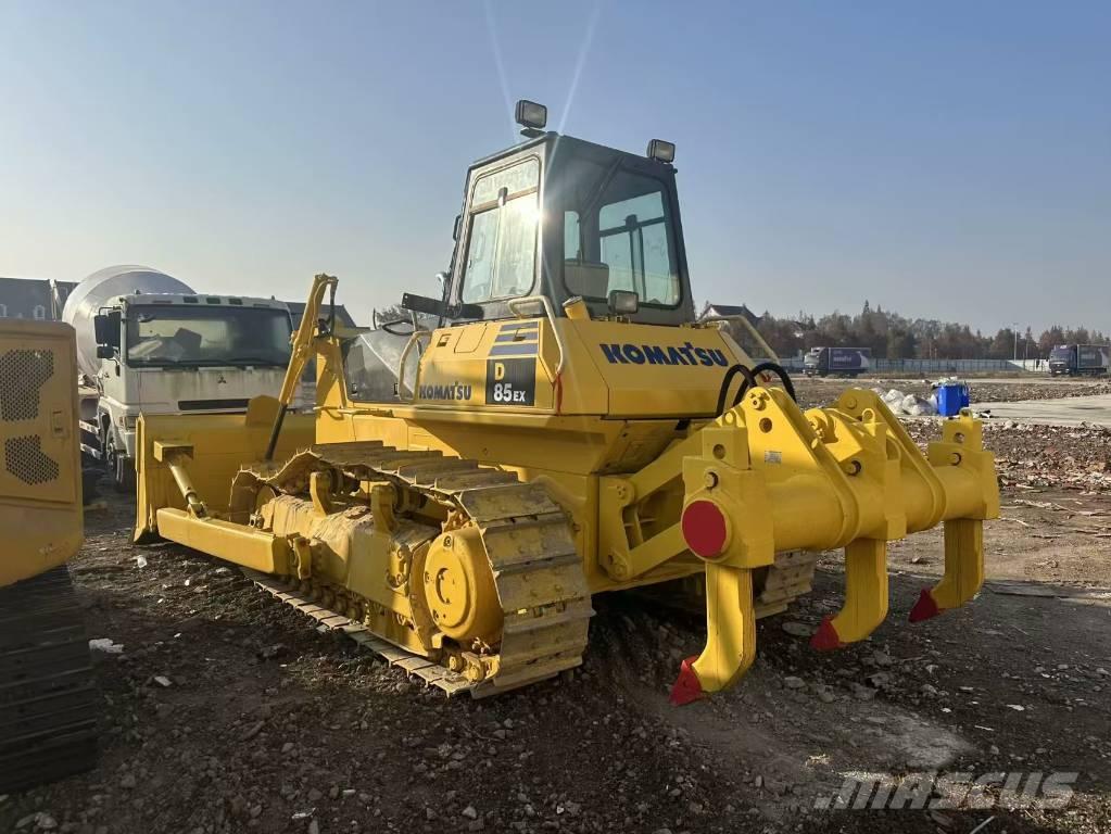 Komatsu D 85 E Crawler dozers