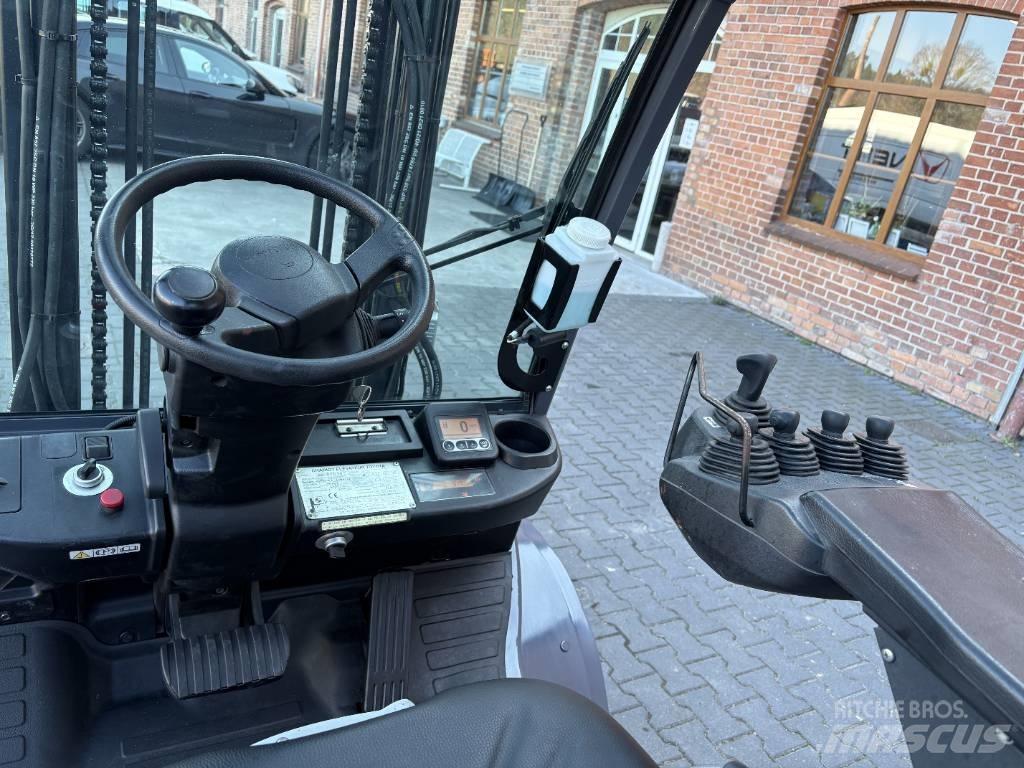 Toyota 06-8FDF30 Diesel trucks