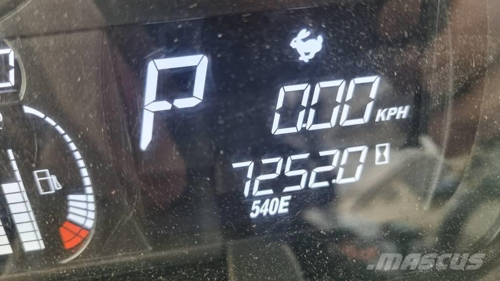 Massey Ferguson 7718 Tractors