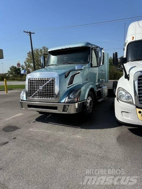 Volvo VNL 430 Prime Movers