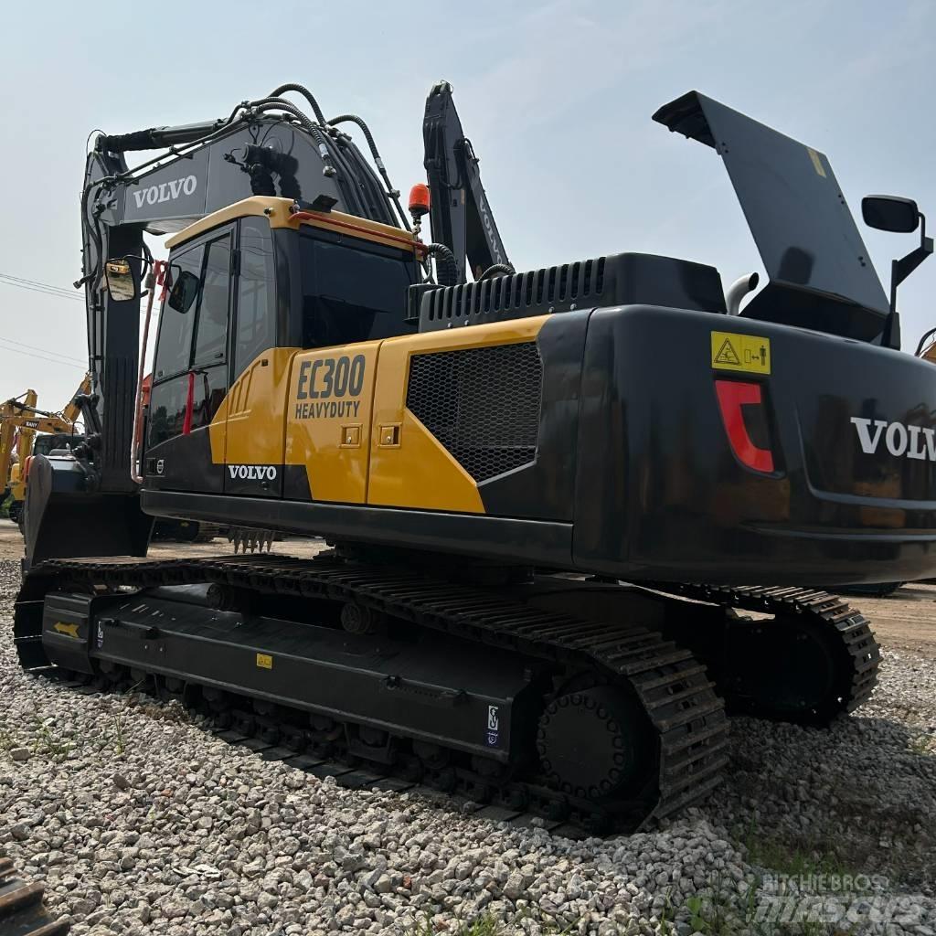Volvo 300 Crawler excavators