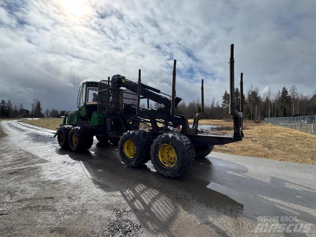 John Deere 1010 E Forwarders