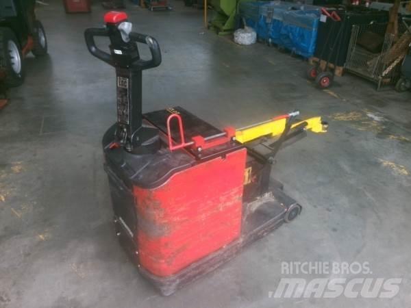 Manitou TA30 Self propelled stackers