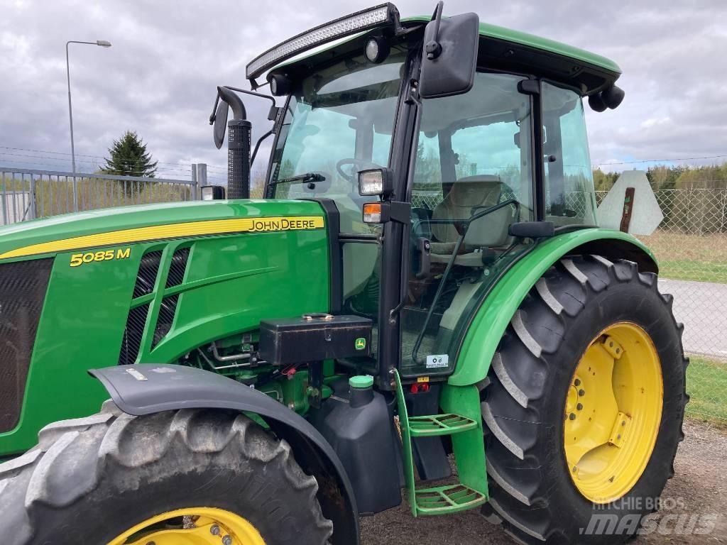 John Deere 5085 M Tractors
