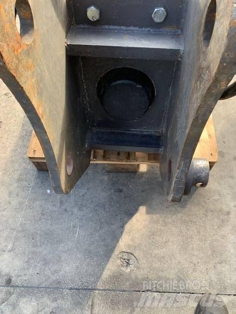 Atlas Copco SB 702 Hammers / Breakers