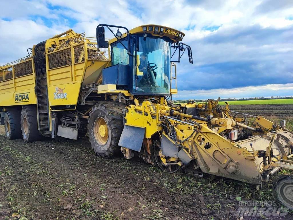 Ropa Tiger 4 Beet harvesters
