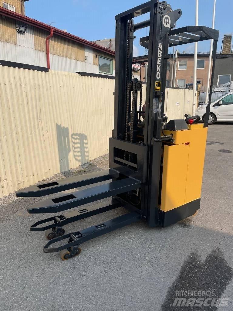 Abeko SKY16SV TFY Self propelled stackers