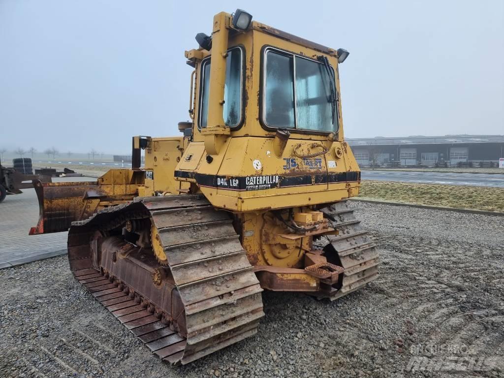 CAT D 4 H Crawler dozers