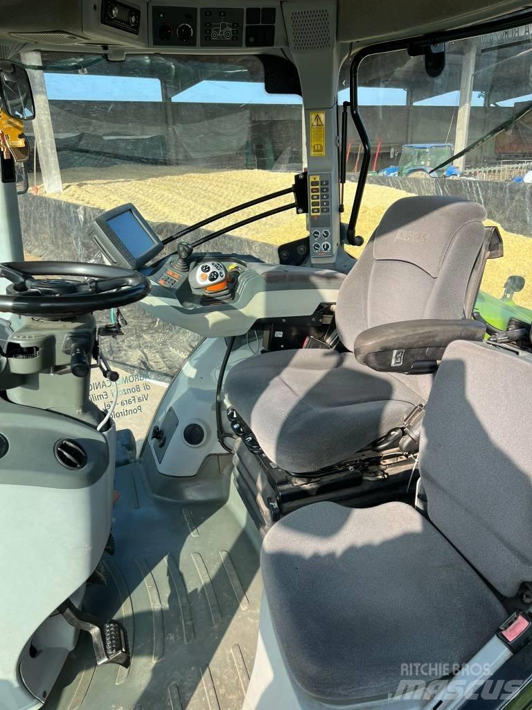 CLAAS Axion 930 Tractors