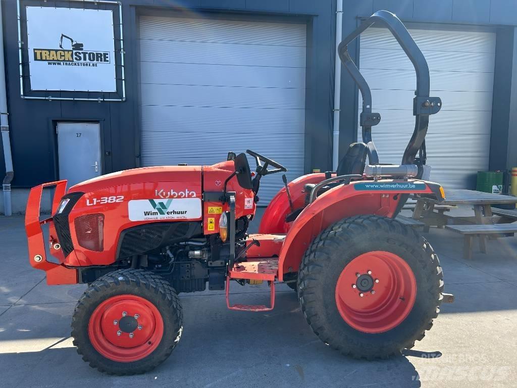 Kubota L1-382 HST Compact tractors