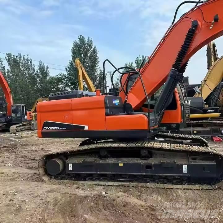 Doosan DX225LC-9C Crawler excavators