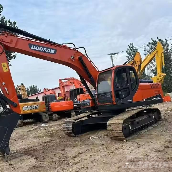 Doosan DX225LC-9C Crawler excavators