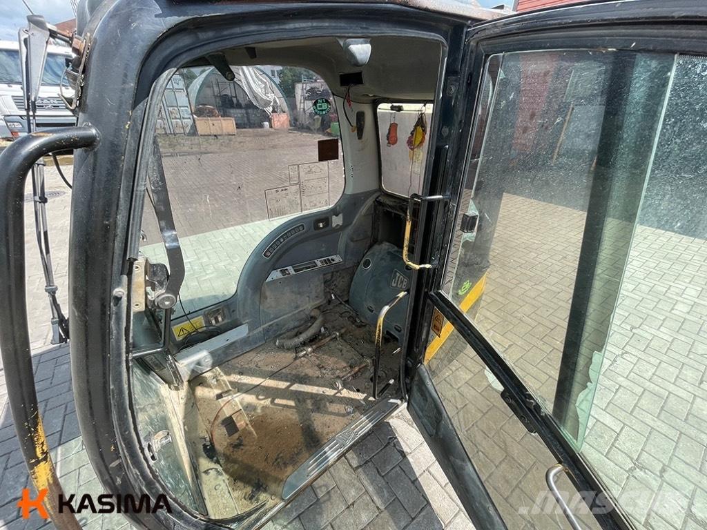 JCB JS130 Cabin Cabins and interior