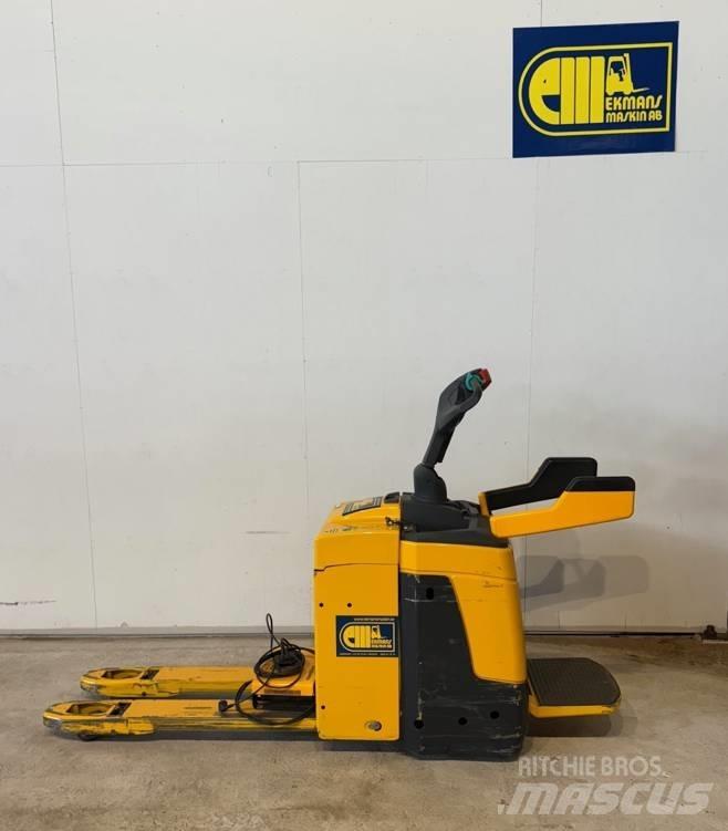 Jungheinrich ERE 225 Low lift with platform