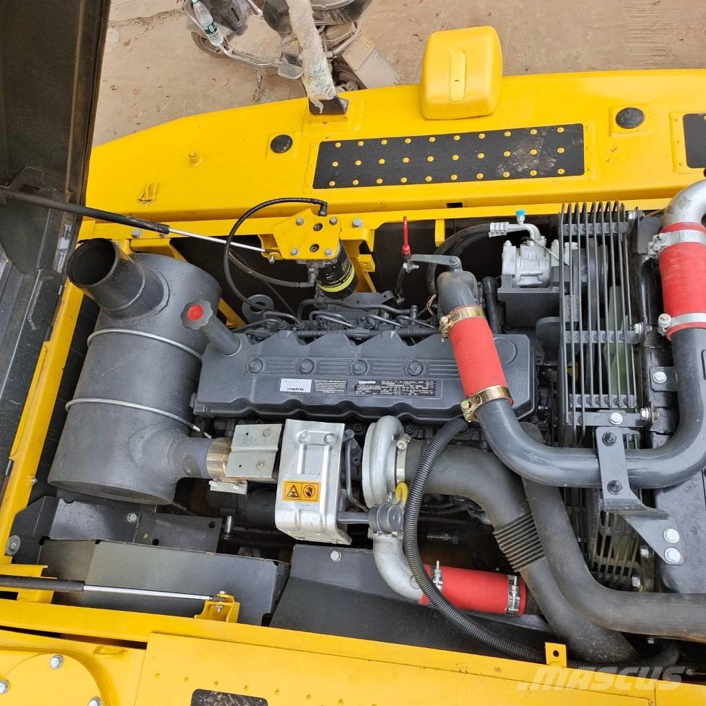 Komatsu PC 220 Crawler excavators