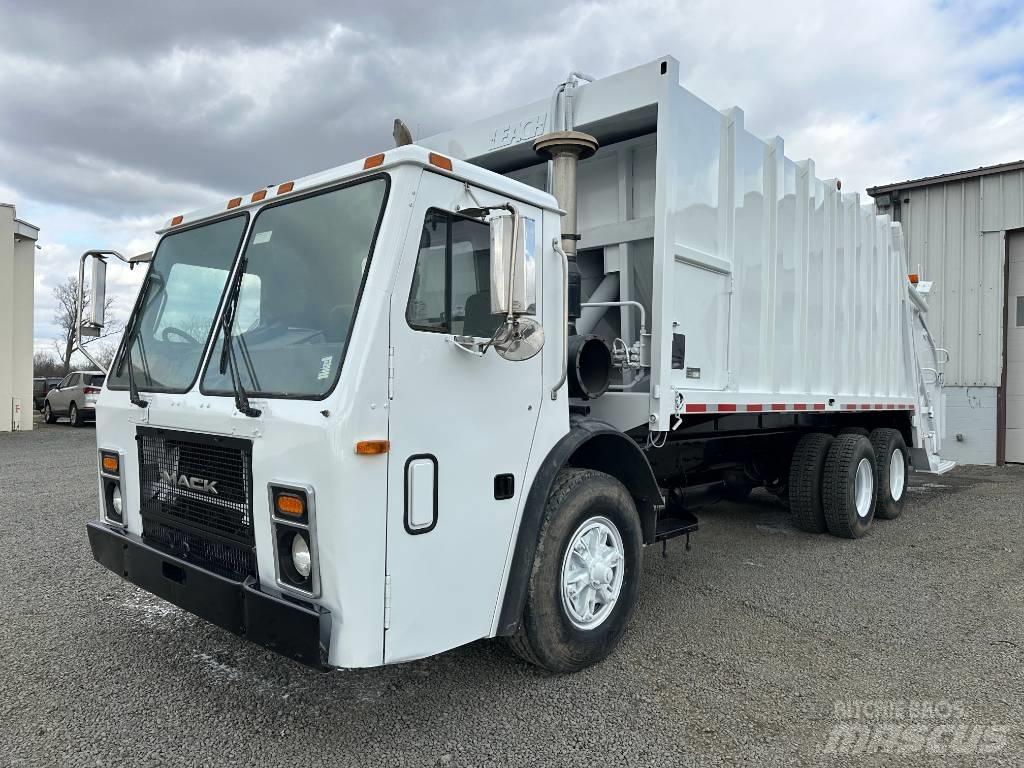 Mack LE613 Waste trucks