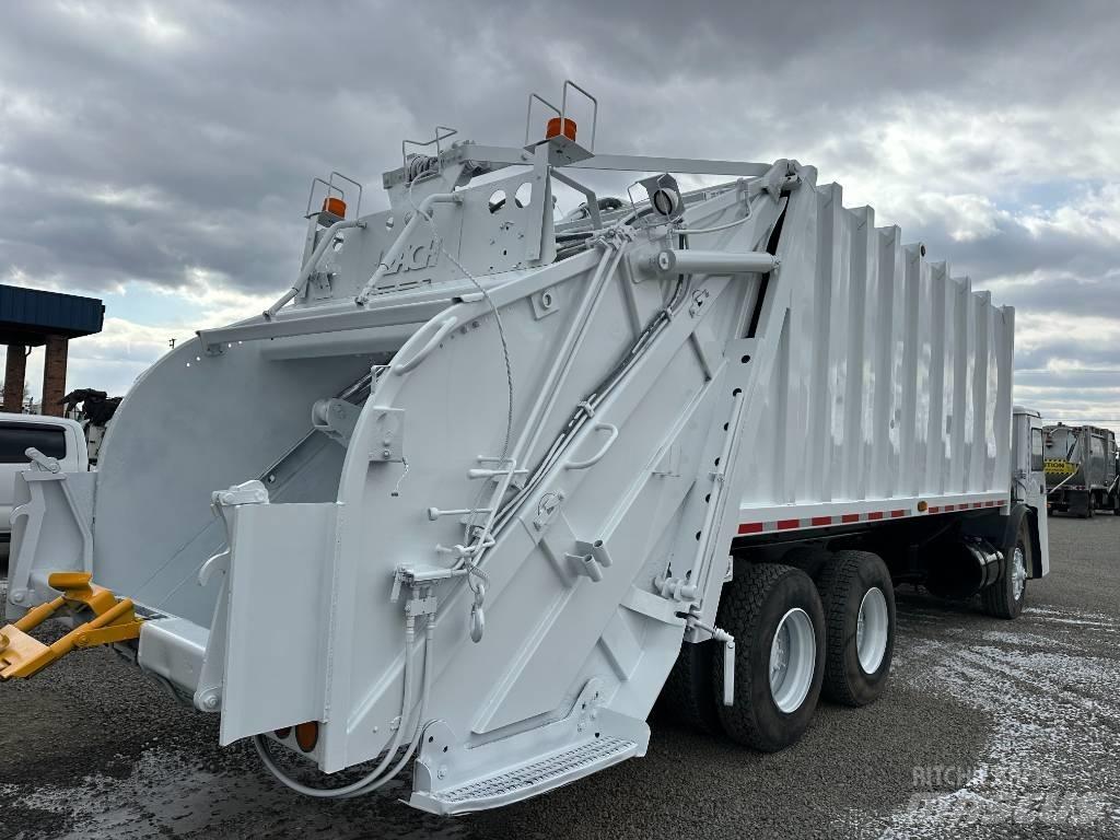 Mack LE613 Waste trucks