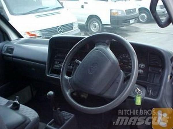 Toyota HIACE RZH103R Panel vans