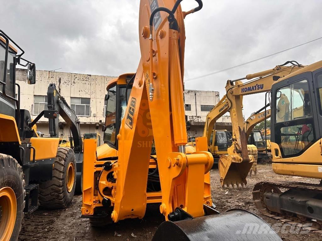 JCB 3 CX Backhoe