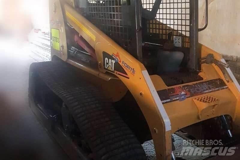 CAT Bobcat Other trucks