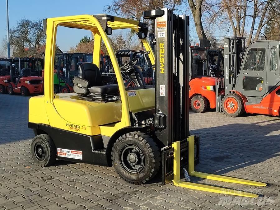 Hyster H2.5FT Diesel trucks
