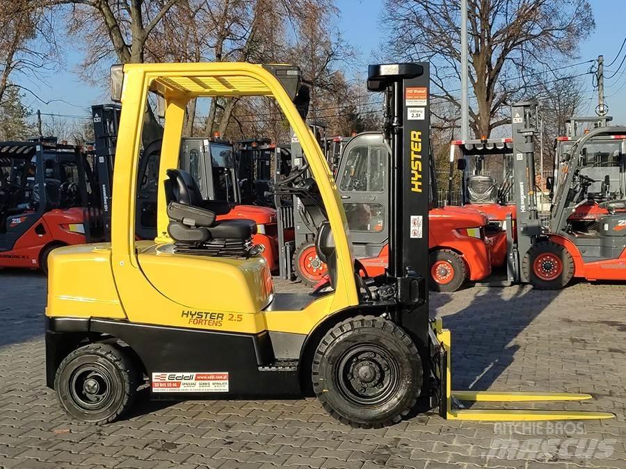 Hyster H2.5FT Diesel trucks