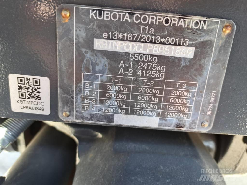 Kubota M 4073 Tractors