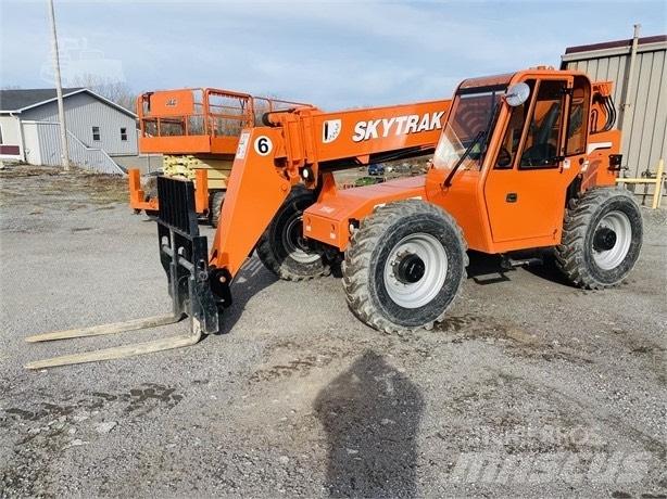 SkyTrak 6042 Telescopic handlers