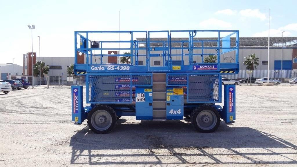 Genie GS 4390 RT Scissor lifts