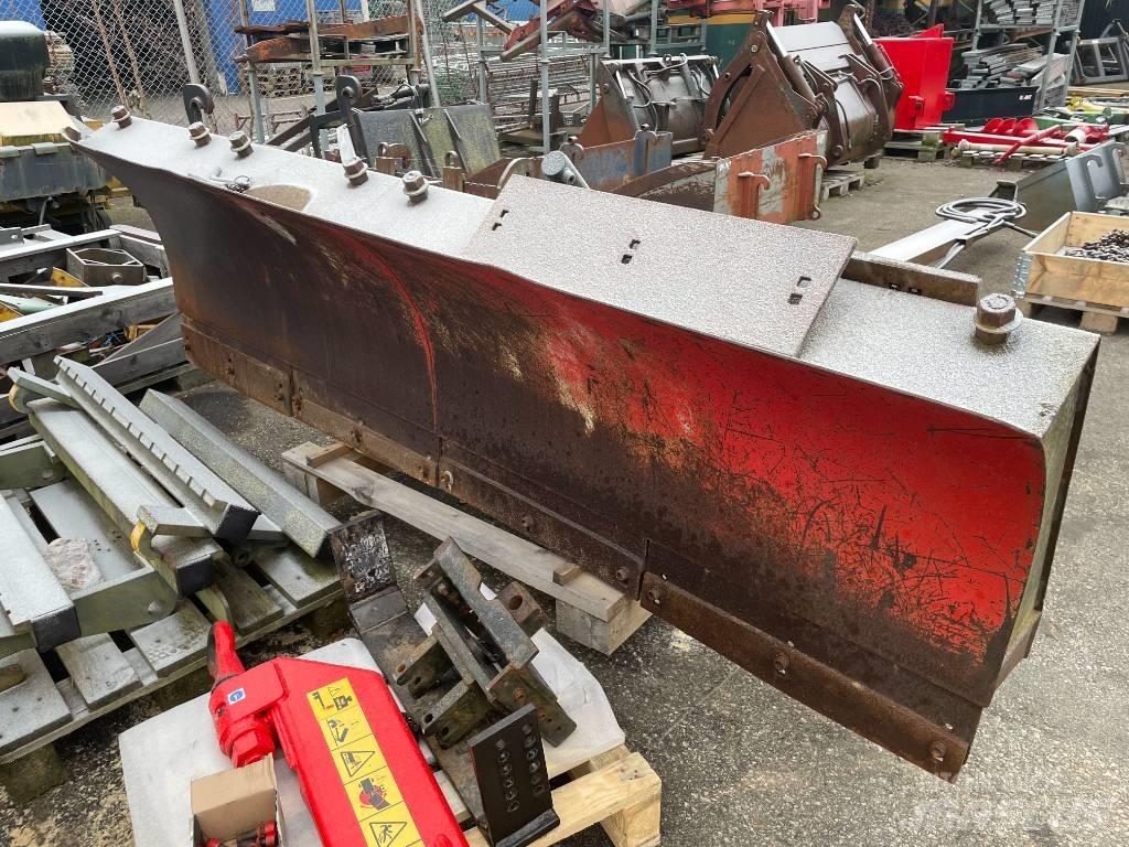 Vreten K 2800U Farm machinery
