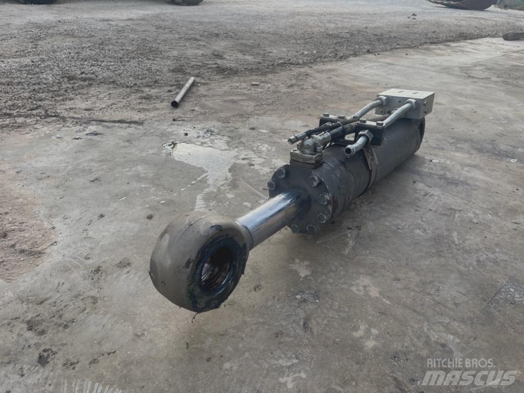 Liebherr A 910 Comp Hydraulics