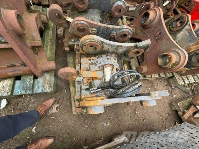 Hitachi ZX 250-280 Quick connectors