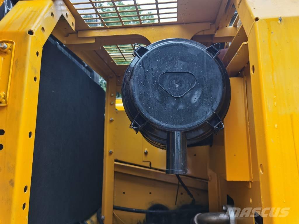 Komatsu PC 220-7 Crawler excavators
