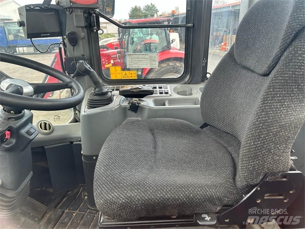 Doosan DL 300 Wheel loaders