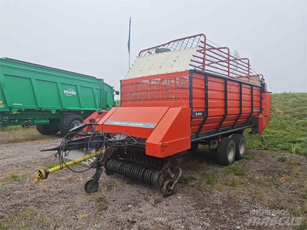 Deutz-Fahr E390 Self-loading trailers