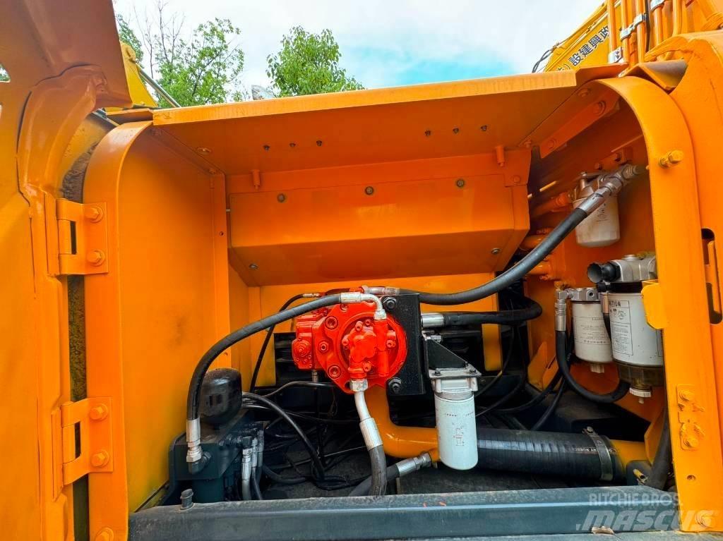 Hyundai 305LC-9S Crawler excavators