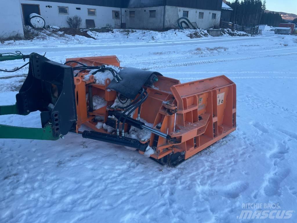 Tellefsdal U-4900 Snow blades and plows