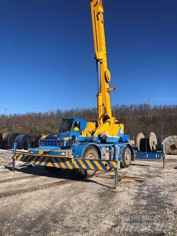 Kobelco RK 450 Rough terrain cranes