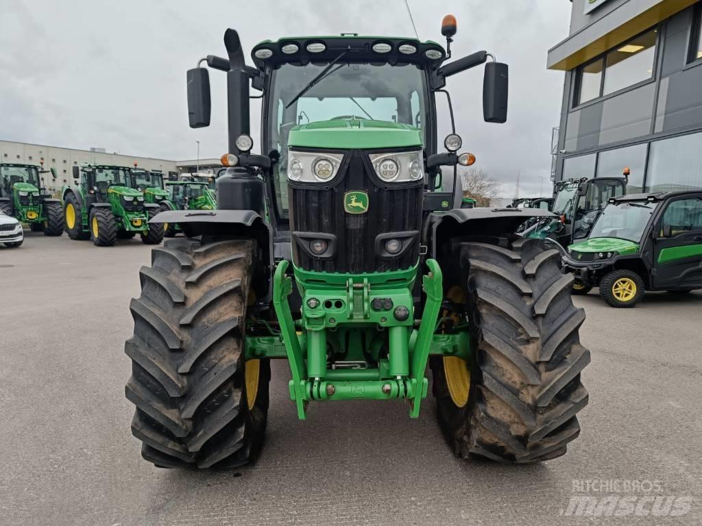 John Deere 6215 R Tractors