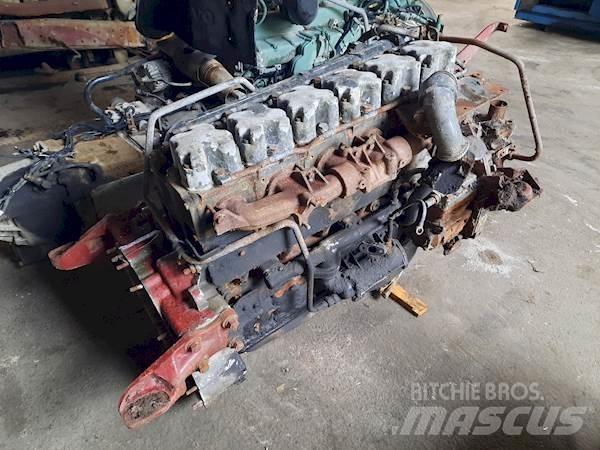 Renault 6 CILINDER Engines