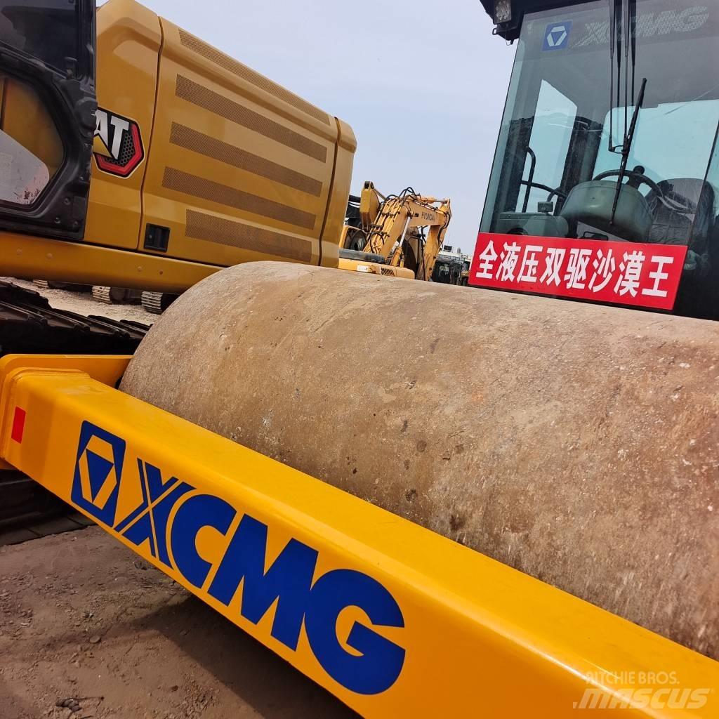 XCMG XS 142 J Twin drum rollers